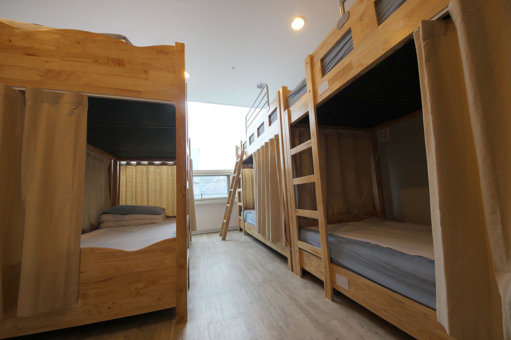Hostel The New Day Пусан Экстерьер фото